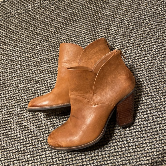 Leather, Giani Bini Zip Heeled Booties! Beautiful Chesnut🔥size 9 (8.5/9)🔥EUC🔥 - Picture 3 of 12